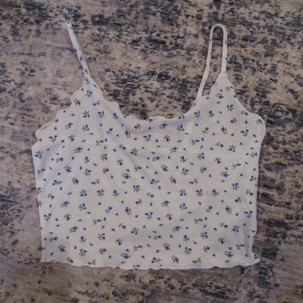 Crop top with blue flowers on it size-M